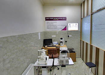 Dr. Khurshid Ahmed, MBBS, MS - DR MANZOOR EYE CARE CENTRE