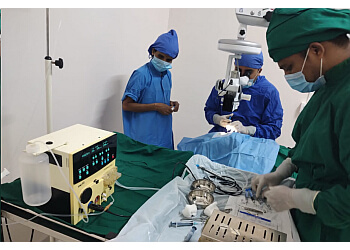 Dr.Kunal Bhadbhade, MBBS,DOMS,DNB (Opthal), FICS, MD - VEDAANT EYE HOSPITAL AND HEALTH CENTRE