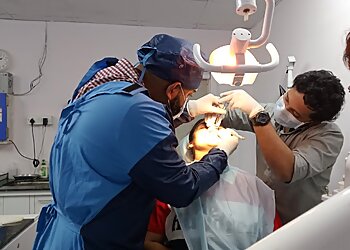 Dr. Kunal Shet, BDS,MDS - ORTHOSQUARE DENTAL CLINIC FOR BRACES & IMPLANTS