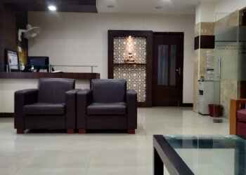 Dr. L. Ramasamy Lingappan, MS, DNB, M.Ch, MRCS, MNAMS - SRISHTI PLASTIC AND COSMETIC SURGERY CENTRE