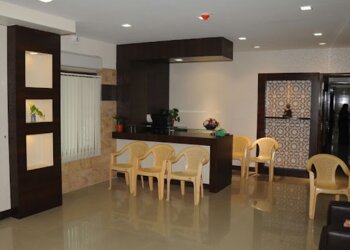 Dr. L. Ramasamy Lingappan, MS, DNB, M.Ch, MRCS, MNAMS - SRISHTI PLASTIC AND COSMETIC SURGERY CENTRE