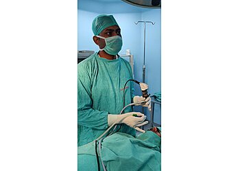 Dr. Madhukar Vashistha, MBBS, MS - MADHUKARS ENT CURE