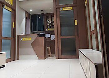 Dr. Mahaveer Patil, MBBS, MS, MCH, D'ORTHO - VARDHAMAN ORTHO CARE