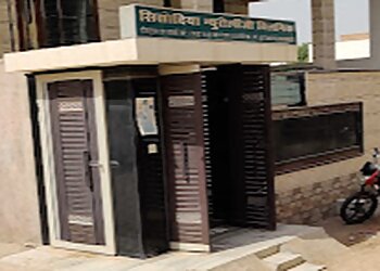 Dr. Mahendra Singh Sisodiya, MBBS, MD, DM - DR. MAHENDRA SISODIA CLINIC