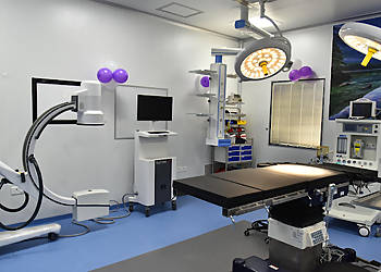 Dr. Mahesh Dudhagara, MBBS, MS(Ortho) - AVADH MULTISPECIALITY HOSPITAL