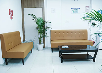 Dr. Makarand Randive, MBBS, MD, DNB - MOC CANCER CARE & RESEARCH CENTRE