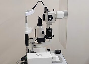 Dr Manan Kaushik, MBBS, MS - Eye specialist