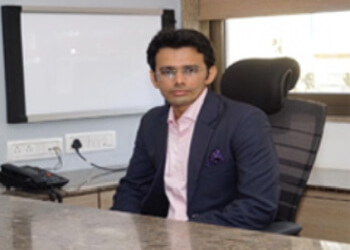 Dr. Manan Mehta, MD, DM - Mehta Neurology Center