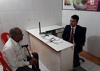 Dr. Mangesh Mekha, MBBS, MD, DM, MNAMS, DNB - MOC CANCER CENTER