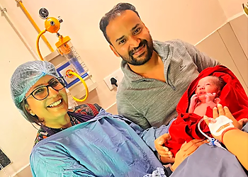 Dr. Manila Jain Kaushal, MS, DNB, FRCOG, MNAMS, FICOG - MAHI WOMEN'S CENTER