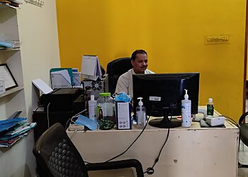 Dr. Manish K. Agarwal, MBBS, MD, DM - KSHETRAPAL HOSPITAL