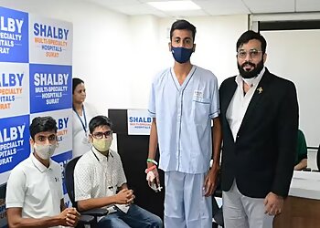 Dr. Manish Saini, MBBS, MS, FIASM, FJR