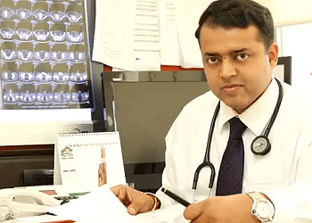 Dr. Manish Singhal, MD, DM (AIIMS), ECMO - CANCER CONSULT INDIA