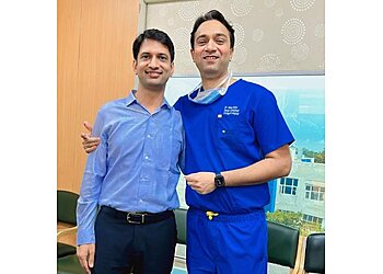 Dr. Manish Singla, MBBS, MD, DM - MAX HOSPITAL