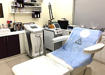 Dr. Manoj Agarwala, MBBS, MD - M A SKIN & HAIR SUPERSPECIALITY CLINIC