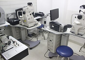 Dr. Manoj Rai Mehta, MBBS, MD - DR MEHTA EYE CARE