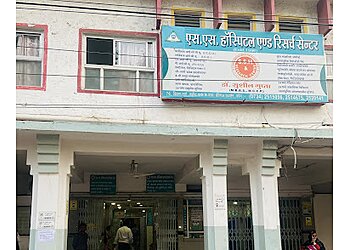 Dr. Mayank Gupta, MBBS, MS