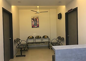 Dr. Milan Thakkar, MS - DR. MILAN'S RETINA CARE CENTRE