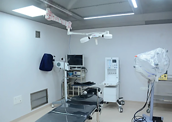 Dr.Minal Pasari, MBBS, MS, DNB - INDRIYA EYE & ENT HOSPITAL