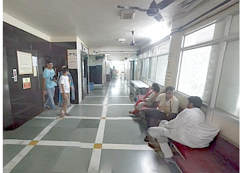 Dr. Mithilesh Mishra, MBBS, MS, MRCS, M.Ch - BHAKTIVEDANTA HOSPITAL & RESEARCH INSTITUTE