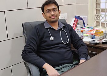 Gorakhpur Pediatrician Doctors Dr.Mohit Agarwal, MBBS, DCH, DNB - KILKARI CHILD CARE image 1