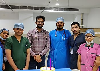Dr. Moiz Topiwala, MBBS, DNB