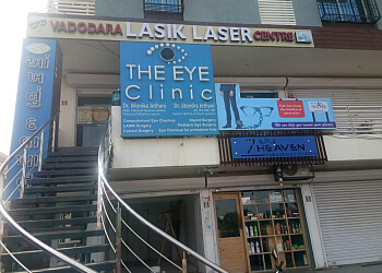 Dr. Monika Jethani, MBBS, DNB, MNAMS - THE EYE CLINIC