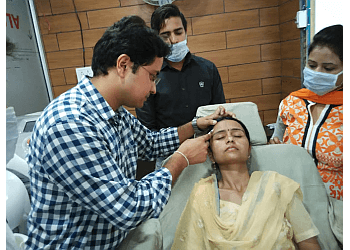 Dr. Mrinal Gupta, MBBS, MD, DNB