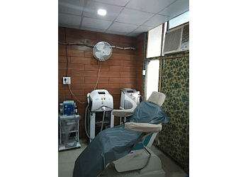 Dr. Mrinal Gupta, MBBS, MD, DNB