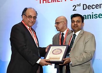 Dr. Naresh Bansal, MBBS, MD, DNB - GASTRO & LIVER CLINIC CUM SPECIALTY CENTRE