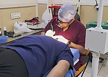 Dr. Nav Vikram, MBBS, FCCS, IAAM, MISHRS - NEOGRAFT HAIR CLINIC