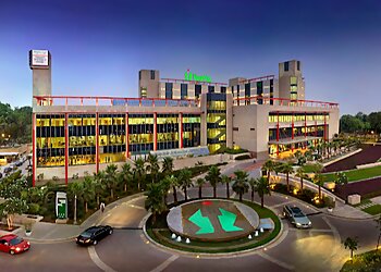 Dr. Naval Mendiratta, MBBS, MD - FORTIS MEMORIAL RESEARCH INSTITUTE