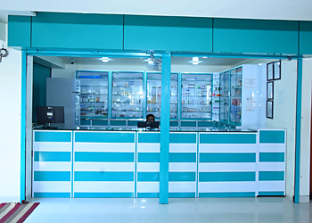 Dr. Naval Shah, MBBS, MS, FMAS - NAVAL MATERNITY & NURSING HOME ENDOSCOPY & INFERTILITY CENTER