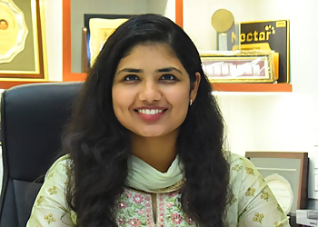 Dr. Naval Shah, MBBS, MS, FMAS - NAVAL MATERNITY & NURSING HOME ENDOSCOPY & INFERTILITY CENTER