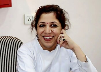 मेरठ दंत चिकित्सक Dr. Neelima Anand - BDS, MDS - ANAND DENTAL CLINIC छवि 1