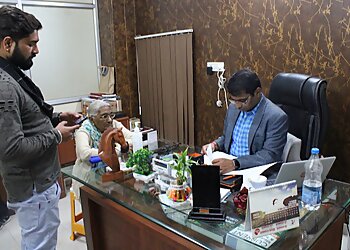 Dr. Neeraj Jain, MBBS, MD, DM