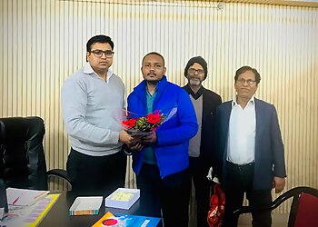 Dr. Neeraj Khera, MBBS, M.Ch - CHARANPRAKASH NEUROLOGY HEALTH CLINIC