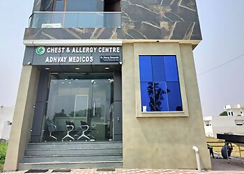 Dr. Neeraj Mumwalia, MBBS, DNB, MNAMS