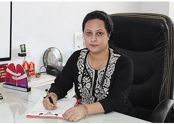 Dr. Nidhi Dixit, MBBS, DTCD, DNB - DIXIT'S ORTHOPAEDIC & CHEST CLINIC 