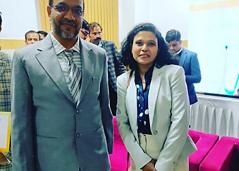 Dr. Nidhi Jain, MBBS, MS