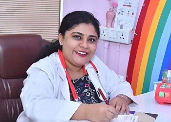 कानपुर बाल रोग विशेषज्ञ चिकित्सक Dr. Nidhika Pandey, MBBS, MD - SS PEDIATRICS AND ORTHO CARE CENTRE छवि 1