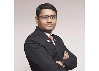 Dr. Nikhil Kakani