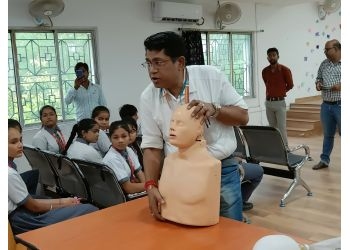 Dr. Nirjhar Maji, MBBS, D.Ortho, MRCS, DNB, MCH