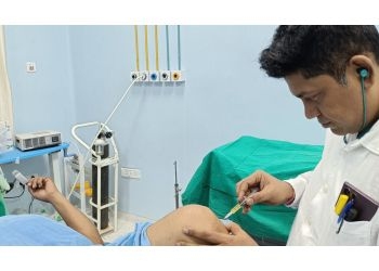 Dr. Nirjhar Maji, MBBS, D.Ortho, MRCS, DNB, MCH