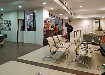 Dr. Nirmal Kumar Jajodia, MBBS, MS (Ortho), DNB, MNAMS - THE MISSION HOSPITAL