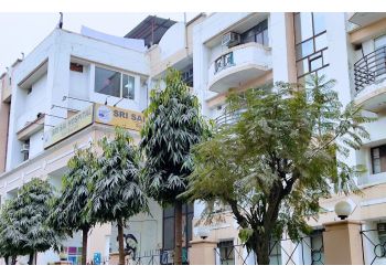 Dr. Nishant Chhajer, MBBS, MS, M.Ch - SRI SAI HOSPITAL