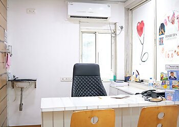 Dr. Nitin Agrawal MBBS, MD, FCCP, CCEBDM - LOTUS MULTI-SPECIALITY HOSPITAL & ICU