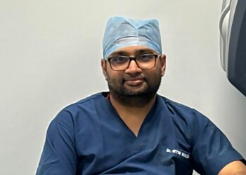 Dr. Nitin Singhal, MBBS, Mch