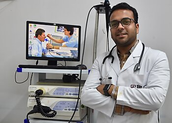 Dr. Nitish Gupta, MBBS, MD - GUPTA LUNG AND DENTAL CLINIC