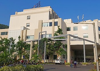 Dr. PV Ramana, MBBS, MS, DNB, MNAS, FACS, FAANS, FICS - PINNACLE INSTITUTE OF NEUROSCIENCES